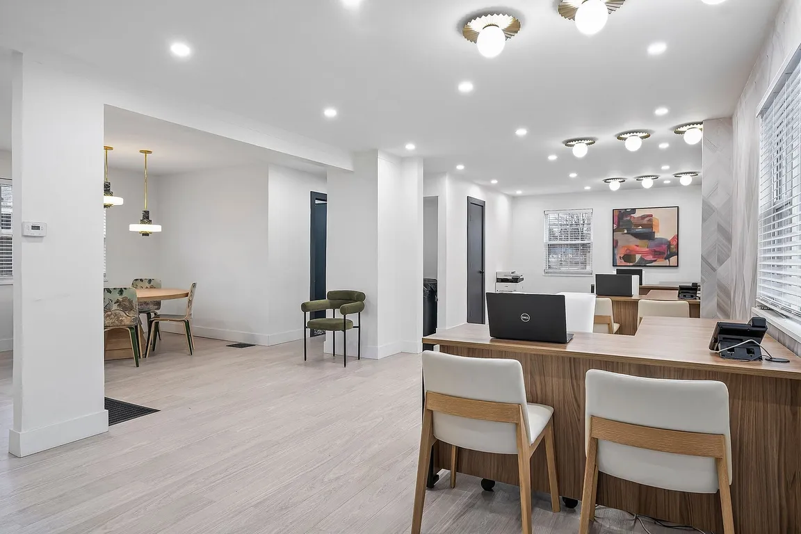 Leasing Office