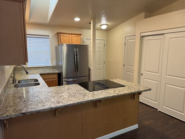 4000 NE 109th Ave UNIT 146
