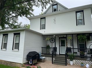 306 S Grove St, Colfax, IL 61728