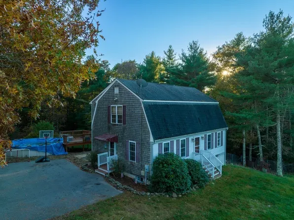 74 Katrina Rd, Middleboro, MA 02346