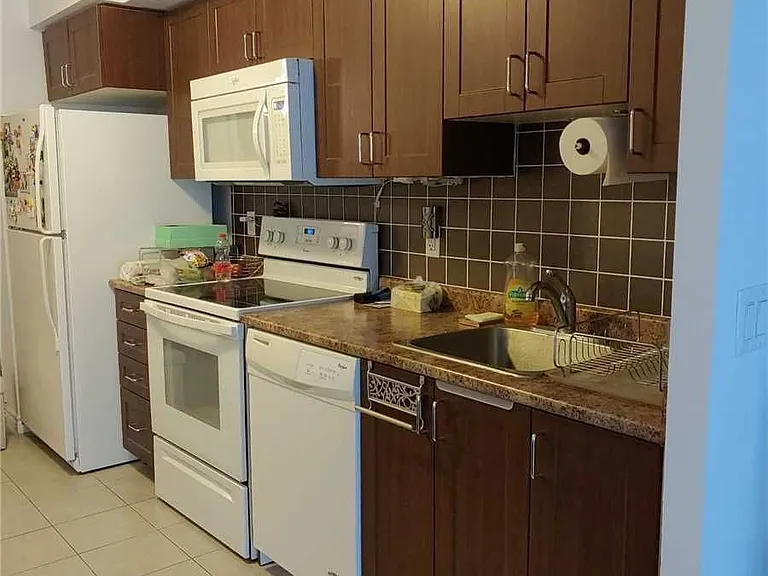 35 Saranac Blvd #720 — Photo 3