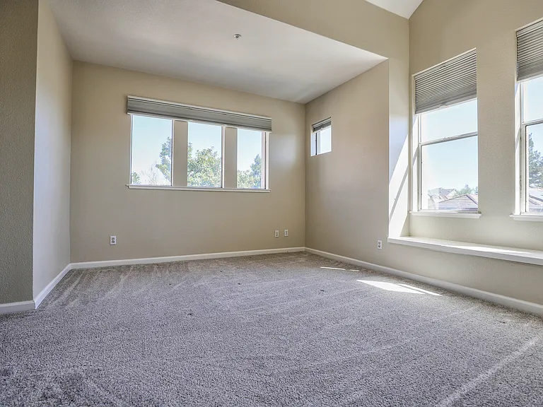 170 Paseo Ct — Photo 13