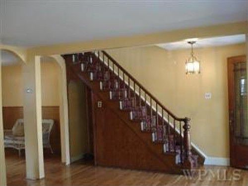 2nd image of 44 Elm St