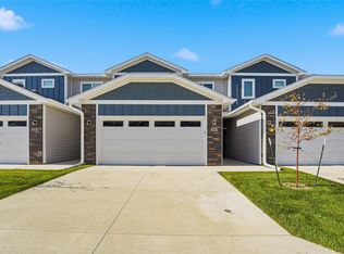 254 NW Waverly Dr, Waukee, IA 50263