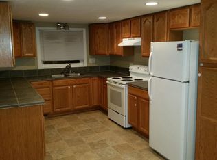 301 Chestnut St, Wamego, KS 66547