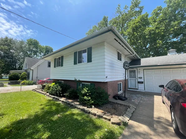 3409 N California Ave #A, Peoria, IL 61603