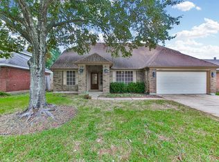 4822 Heritage Plains Dr, Friendswood, TX 77546