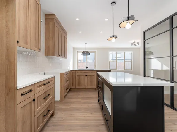 10 Gable Cmn, Spruce Grove, AB T7X 2W2