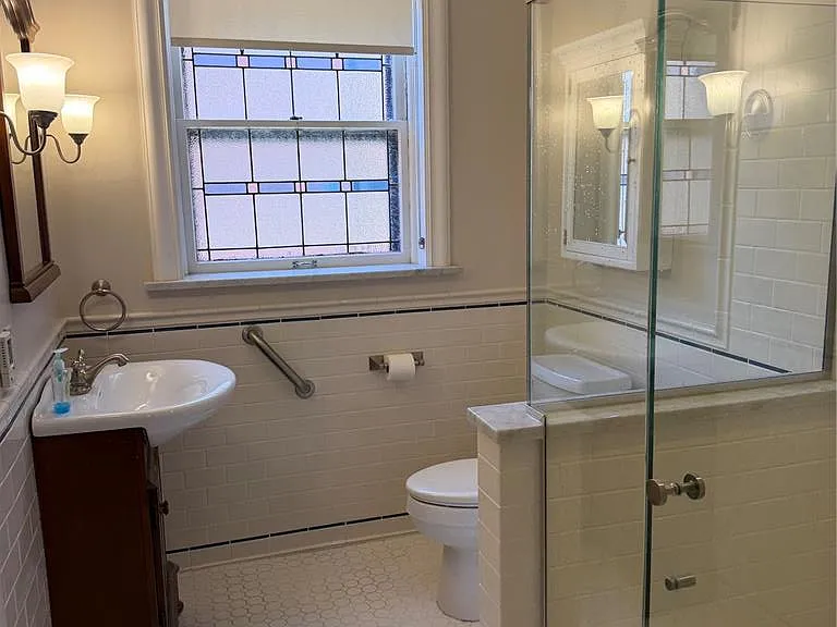 7261 Delmar Blvd #7261A — Photo 4