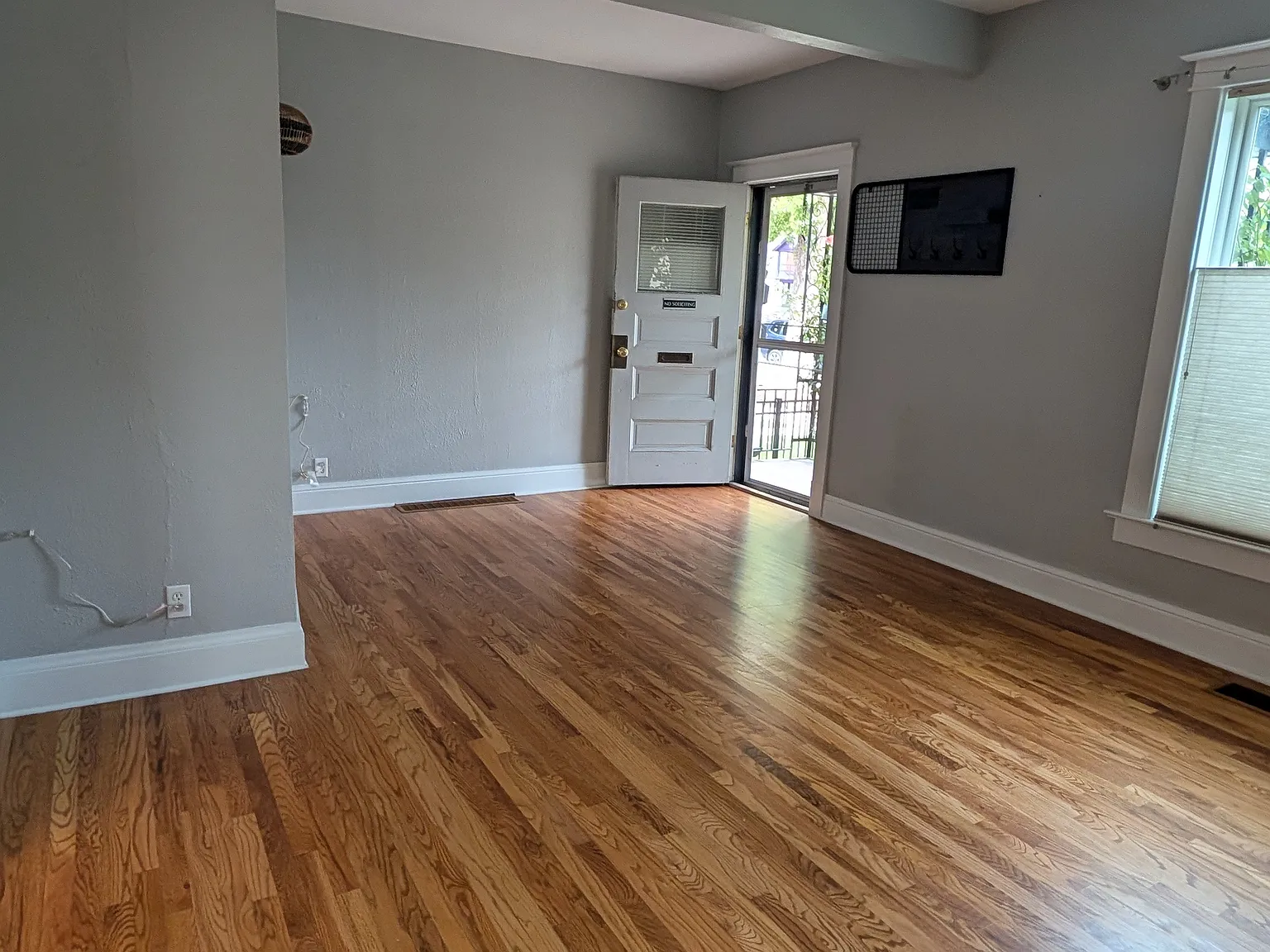 1 bed, 1100 sqft, $2,300 — Photo 2