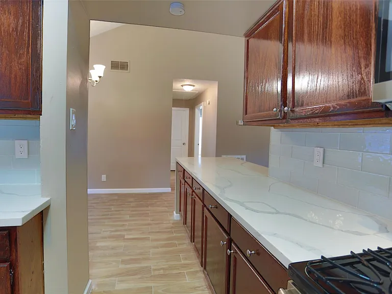 7007 Glen Rosa Dr — Photo 17