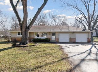 3623 Therese St, Deephaven, MN 55391