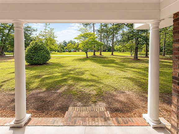 3rd image of 6032 Elliott Dr