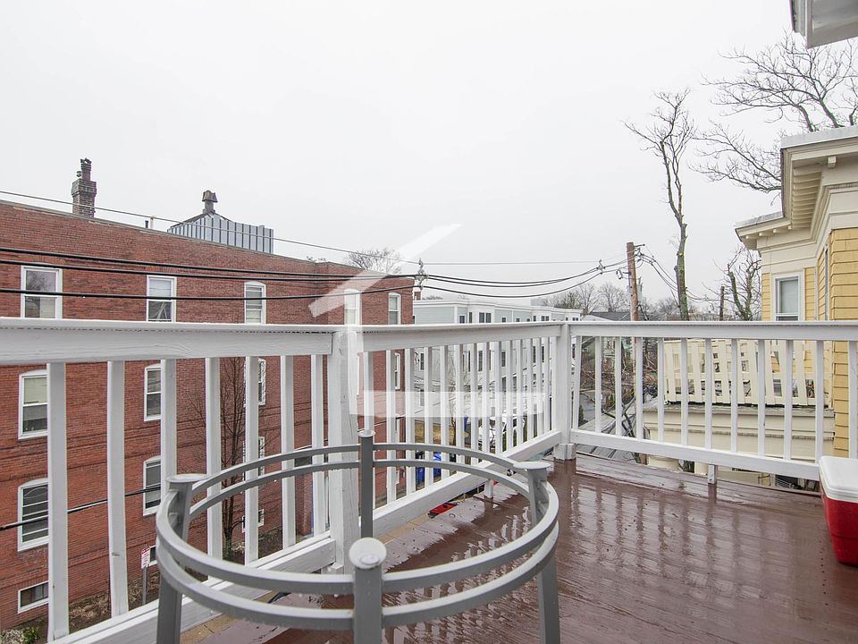 2nd image of 58 Mansfield St #37