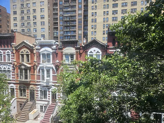 Sold by Corcoran | media 7