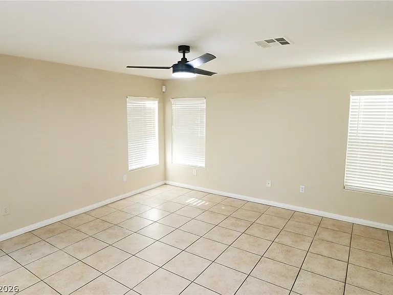 7252 High Cascade Ave — Photo 3