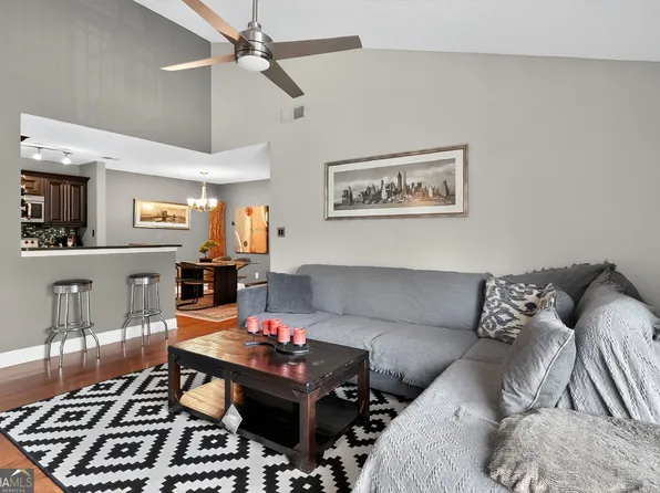 6305 Santa Fe Pkwy, Sandy Springs, GA 30350