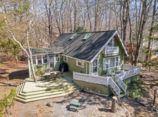 324 Owassa Dr, Pocono Lake, PA