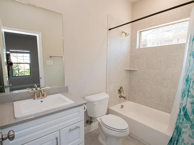 12709 Royal Oaks Ln — Photo 19