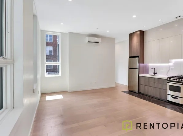 194 South Second Street image 1 of 8