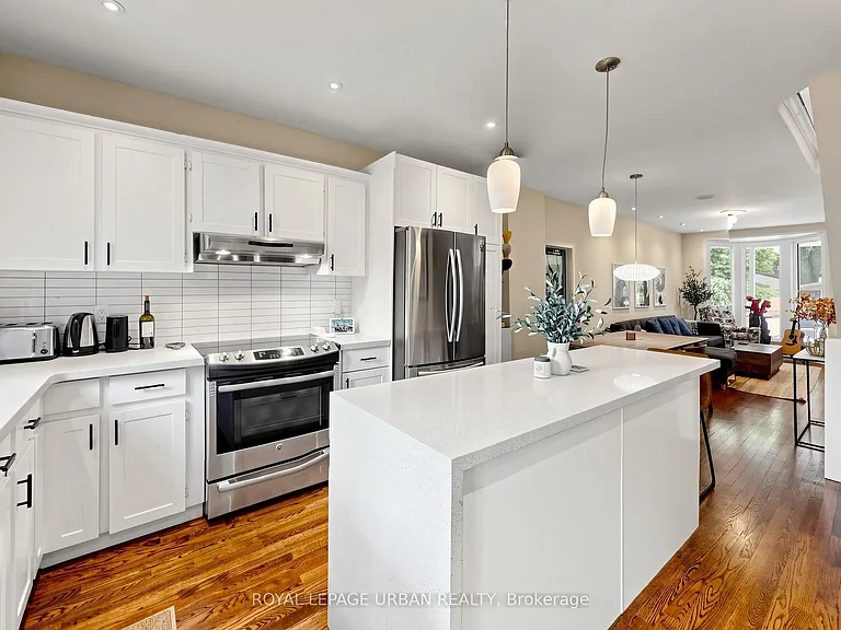 24 Cavell Ave — Photo 4