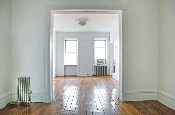 Rented by Compass | media 25