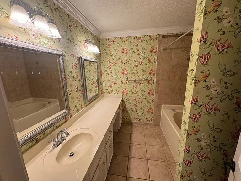 483 Cambridge Way — Photo 19
