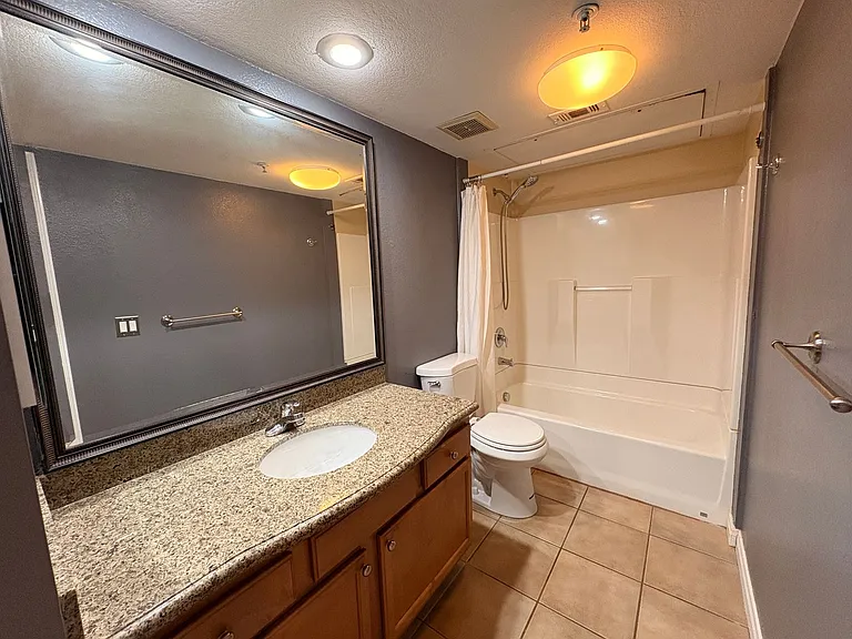 1020 La Terraza Cir #306 — Photo 14