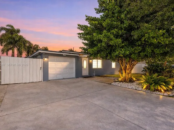 3006 Giuliano Ave, Lake Worth, FL 33461