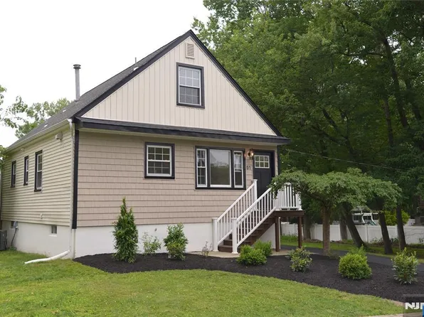 51 Westwood Blvd, Westwood, NJ 07675