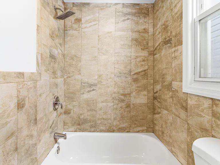 226 Smith St #2 — Photo 16