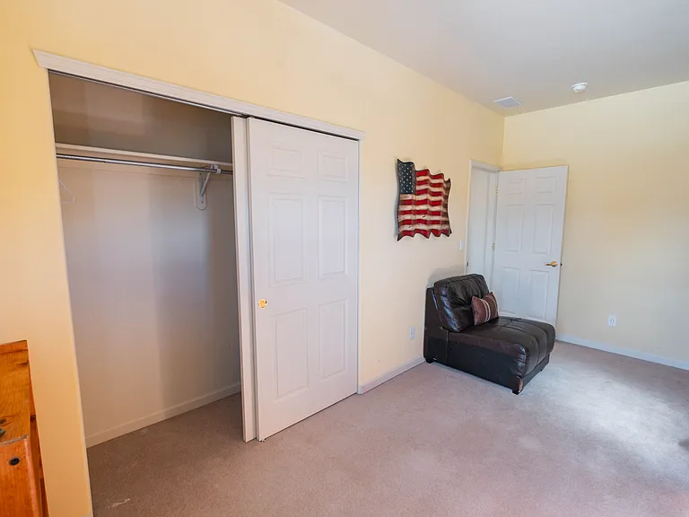 178 Lake View Cir W — Photo 39