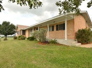 410 Herrin St, Coupland, TX 78615