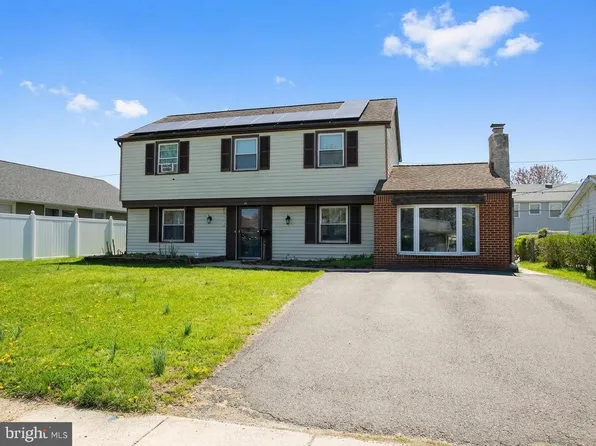 40 Maplewick Ln, Willingboro, NJ 08046