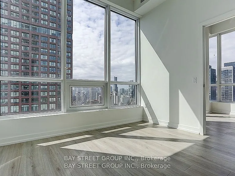 395 Bloor St E #2802 — Photo 11