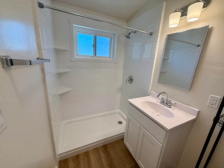 1808 Castillo St #D — Photo 13