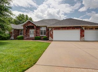 3244 W Camino Alto St, Springfield, MO 65810