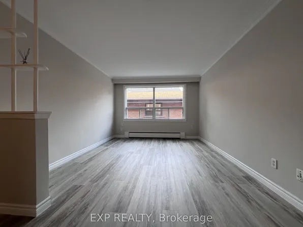 32 Heman St #3, Toronto, ON M8V 1X5