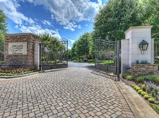 4308 Greenbriar Hills Plantation Rd, Charlotte, NC 28277