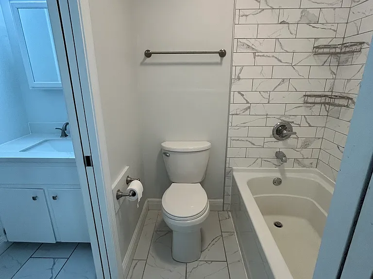 8101 Tippin Ave #J — Photo 8