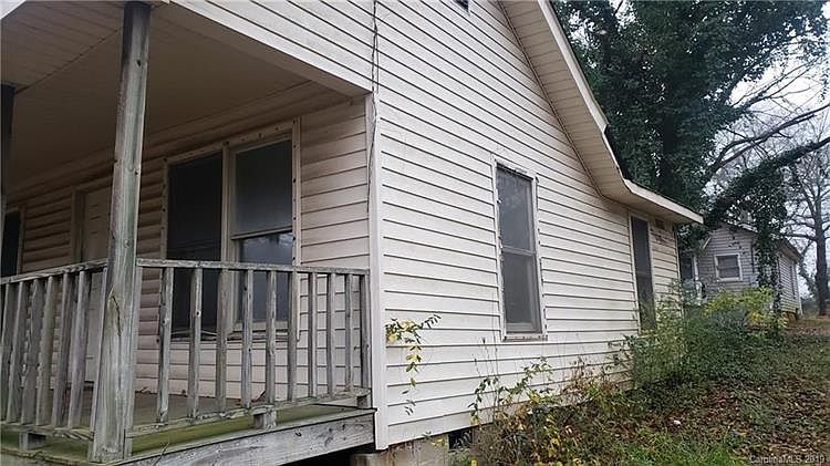 2nd image of 513 Carolina Ave