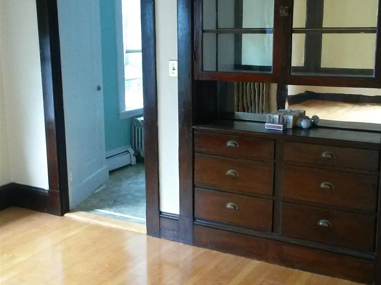 148 Maple St #2 — Photo 4