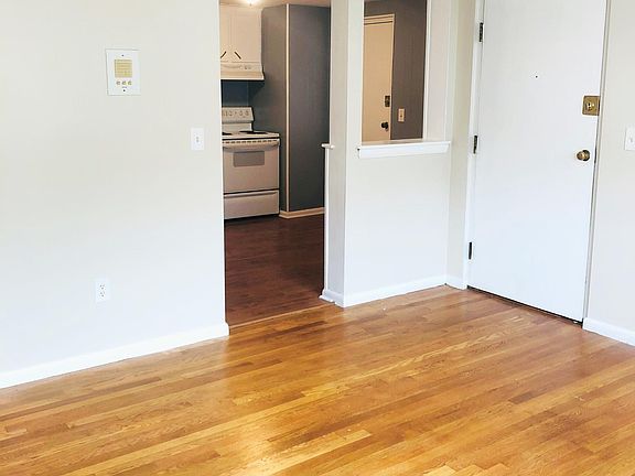 5th image of 36 Marlboro St #1B