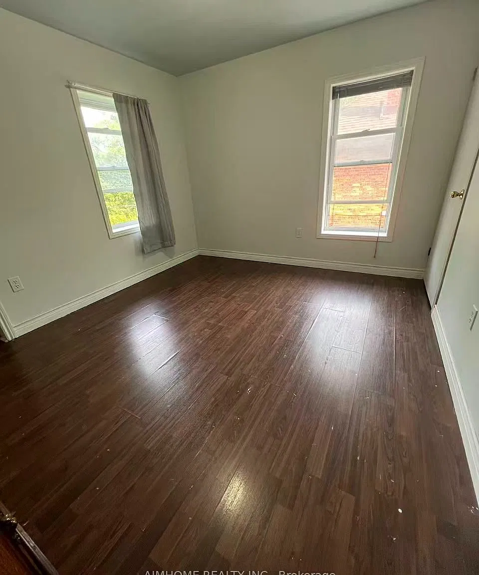 4 bed, $1,850 — Photo 4