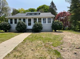 16 King St, Hanover, MA 02339