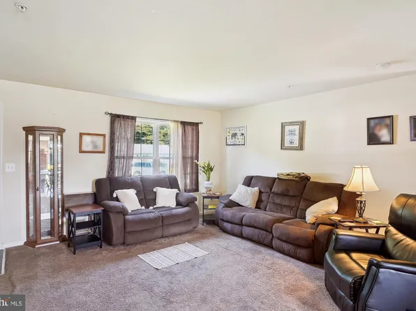 7499 Poplar Ave, Chestertown, MD 21620
