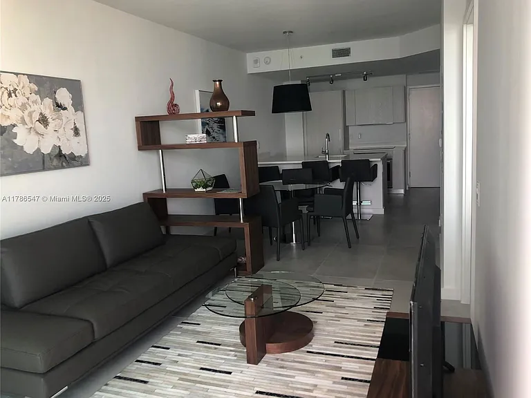 501 NE 31st St #2905 — Photo 3