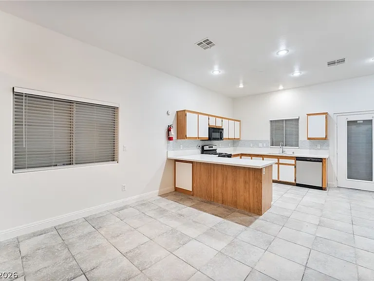 1652 Wendell Williams Ave — Photo 33