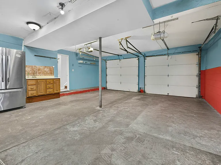 423 Doverwood Dr — Photo 23