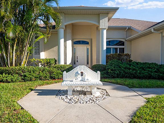 4th image of 2406 Golf Vista Blvd